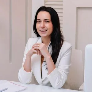 Dra. Andreisa Bilhar - Clínica Salvata
